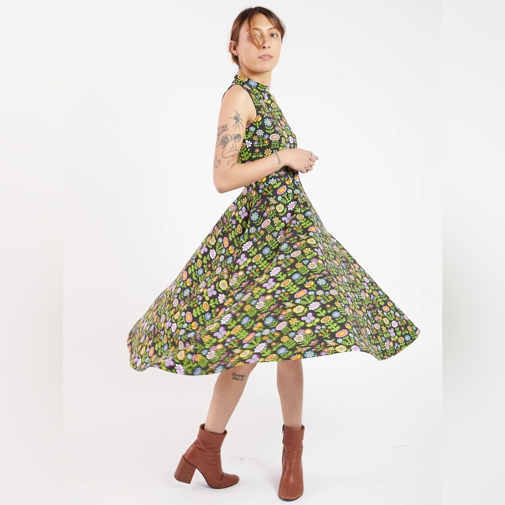 Nooworks Dahlia Awesome Blossom Dress Size Medium